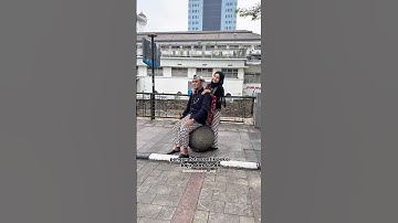 Foto baju adat sunda di Bandung asia afrika spot foto bagus murah baju sunda dan jawa bandung hits
