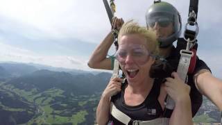 Skydiving_Erika Abonyi