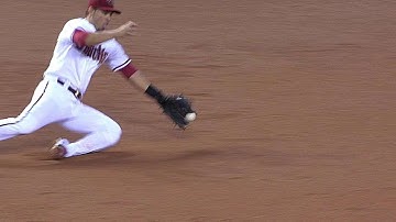 PHI@ARI: Chavez makes a slick play at third base