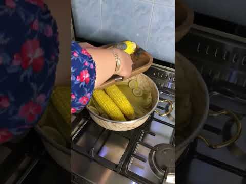 عاشق این سه طمع بلال میشی از صفحه   آشپزی ایرانی دستور پخت بلال ذرت ترفند