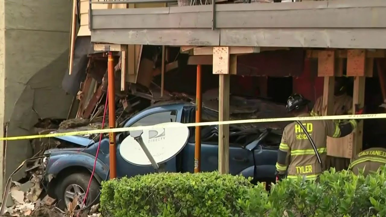 Driver hospitalized after SUV runs off Gulf Freeway, slams into ...