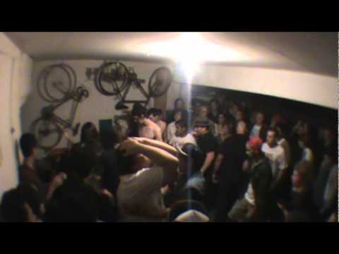 Assista a Hooded Justice Full Set Part 2 Dec. 11th no YouTube Assista a Hooded Justice Full Set Part 2 Dec. 11th no YouTube