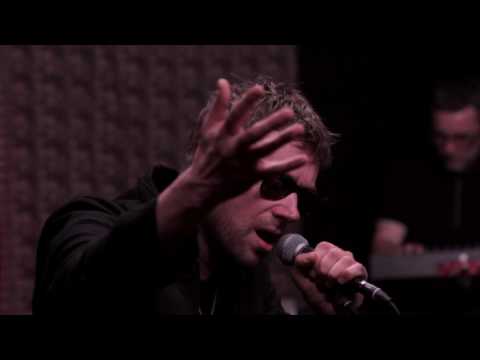 Free Download Gorillaz - "saturnz Barz" (live At Wfuv) Mp3 dan Mp4