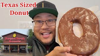 Round Rock Donuts Review | A Texas Sized Donut | Everything is BIGGER in Texas | Kolaches