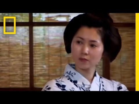 Videó: Mineko Iwasaki a legjobban fizetett gésa Japánban