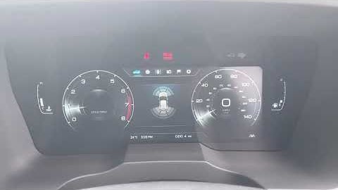 How to use the reverse camera on the infotainment unit in the SsangYong Tivoli (X163) 2022