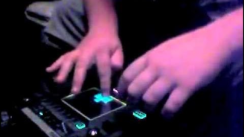 5 Minutes of Kaos - Kaossilator Improv