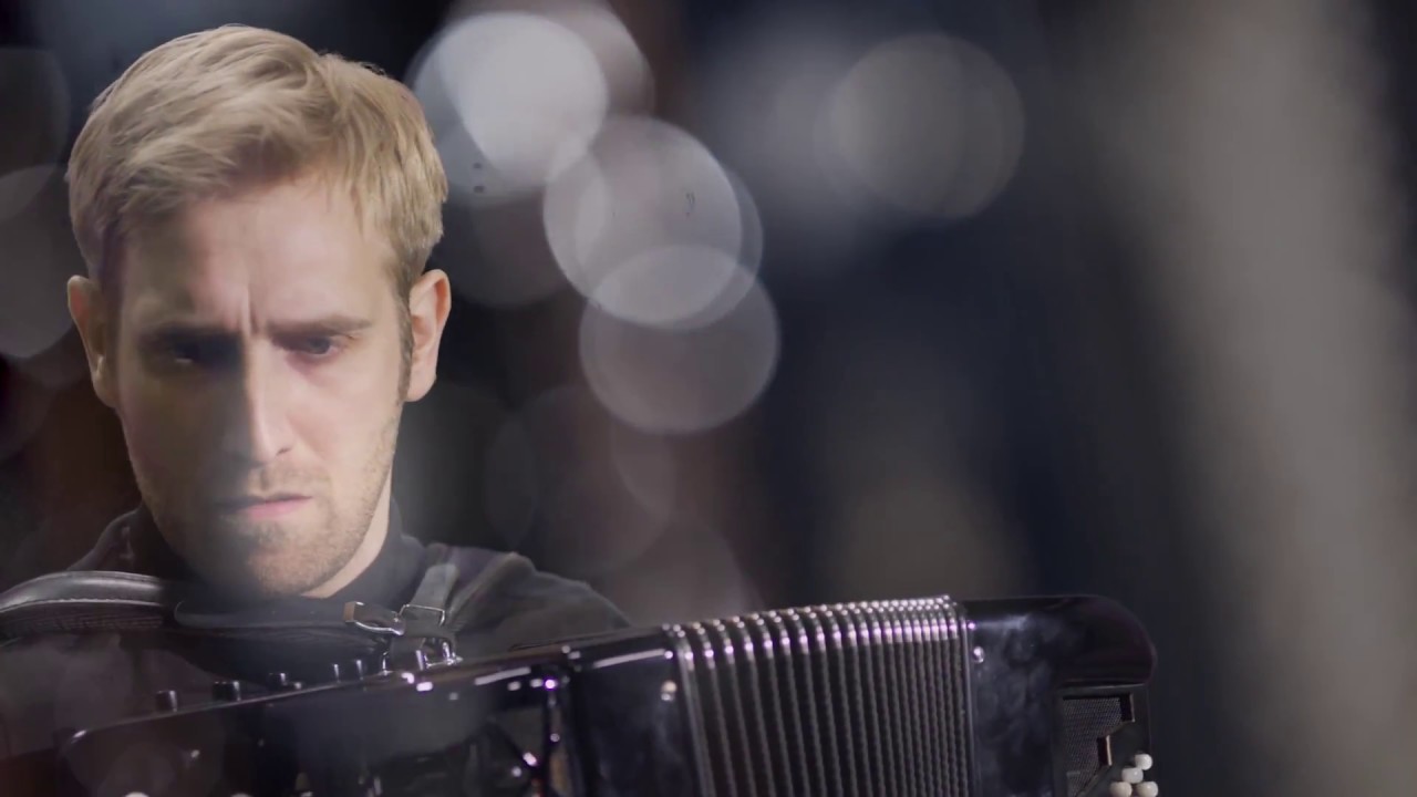 Mira Martin Lohse: Momentum II - Bjarke Mogensen - accordion en YouTube