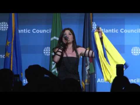 Video: Singer Ruslana threatened the Ukrainian authorities with self-immolation