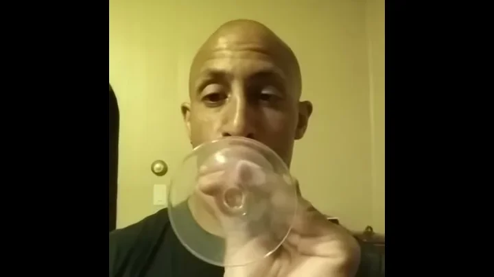 Kylie jenner lips challenge 💋 #kyliejenner #kyliejennerfans  #kyliejennerlipchallenge #viralshorts