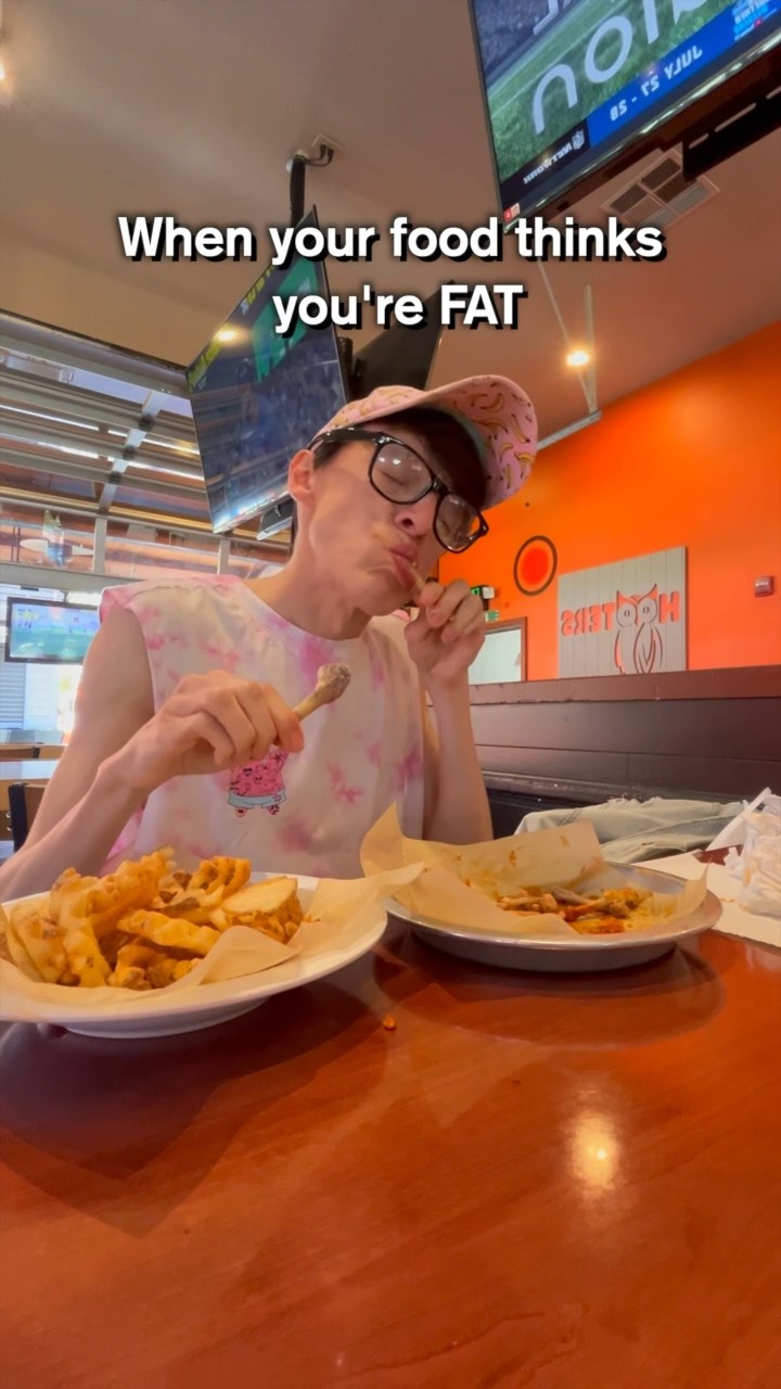 When Your FOOD Thinks You’re FAT #TheManniiShow.com/series