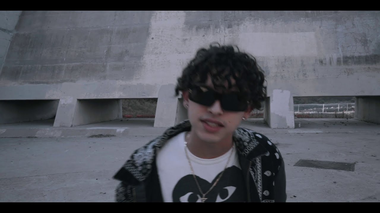 OZ SUMMERS - THROUGH THE WIRES (Official Music Video)