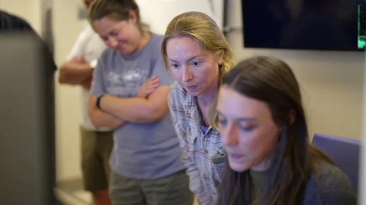 Expecting Surprises | Hydrothermal Vents of the Western Galápagos - Week 1