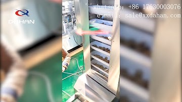 The packaging machine is equipped with a z type bucket elevator