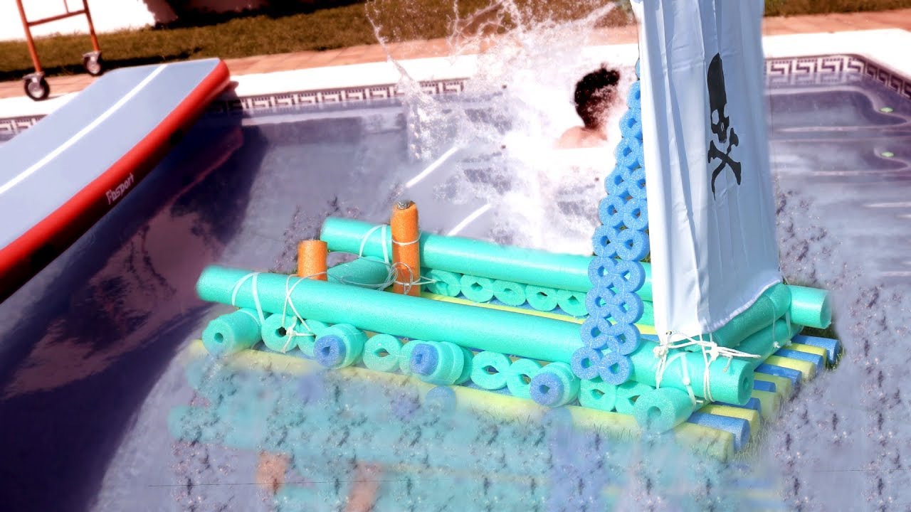 HACEMOS UN BARCO DE CORCHOS CON LA NEW LEVEL!!! RETOS DE PISCINA ...