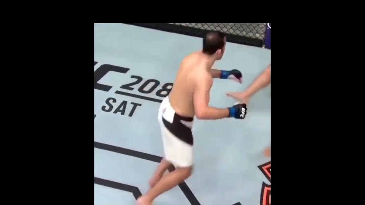 Uppercut to the jaw and knockout ufc knockout mma knockouts boxing