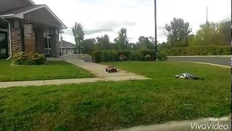 Traxxas slash 4x4 slow motion grass jump