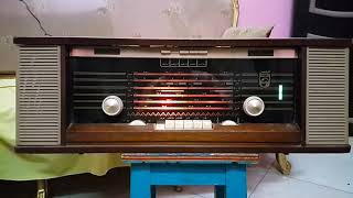 راديو فليبس لمبات . antique radio. Philips radio  .راديو للبيع. buy and sell radio