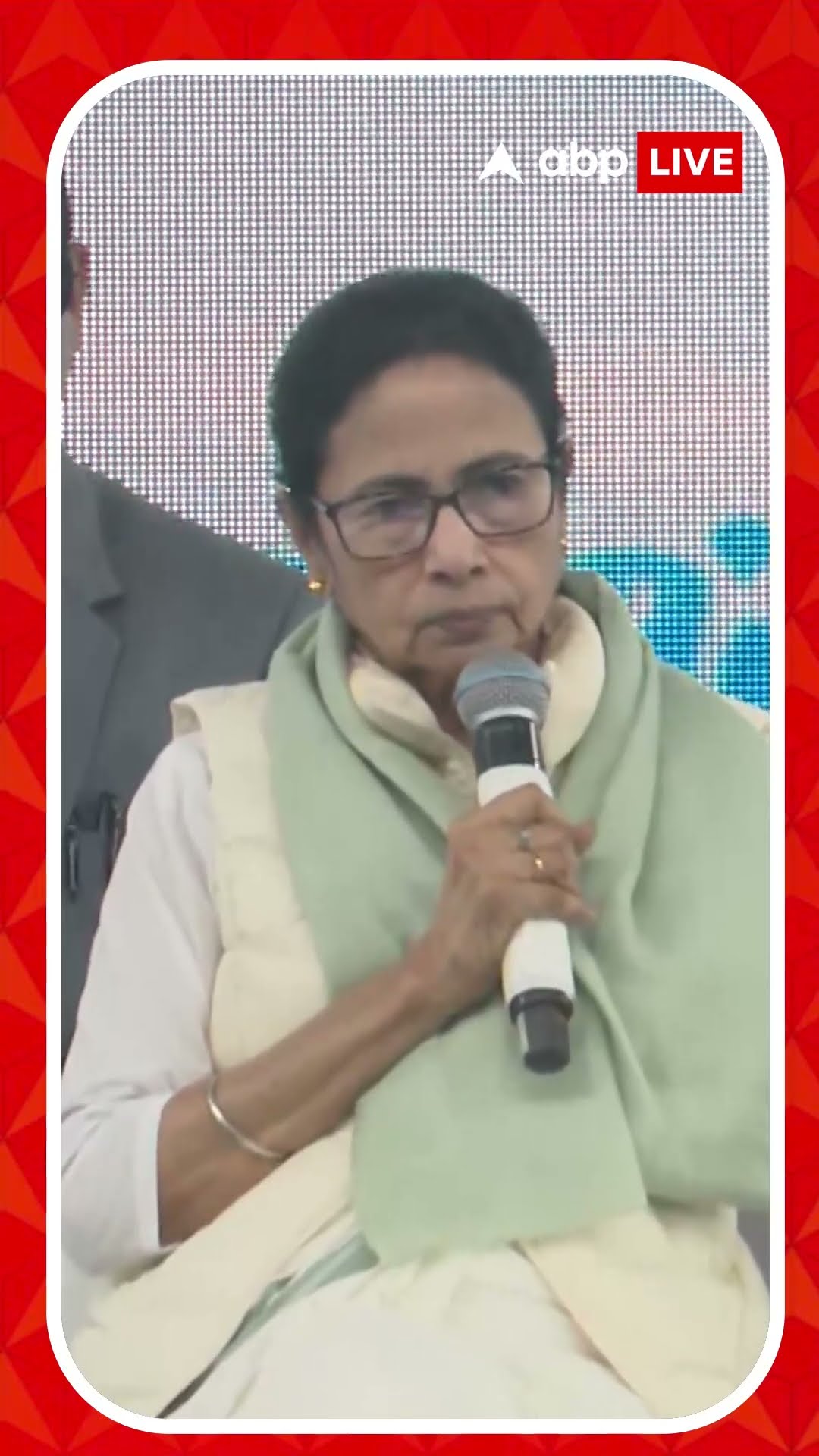 'দখল করলে আদায় করে নেব', কোন প্রসঙ্গে মন্তব্য মমতার ?
