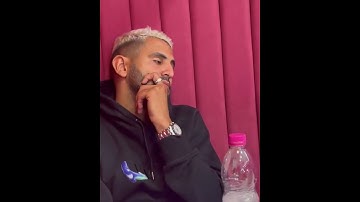 رياض محرز  يستمع يلا القران الكريم