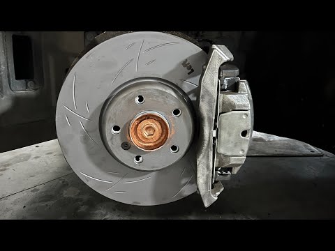 How to Change Front Brake Discs & Pads on BMW 5GT F07,F01,02,10,11 Замена передних тормозных дисков