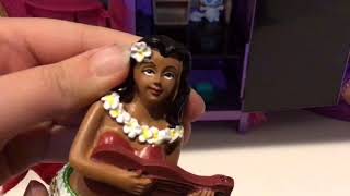 Honey Rays reviews a dancing Hula doll...