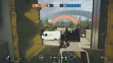 P90 spawn peek w NO SCOPE