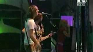 Juliette &amp; The Licks   Comin around Lowlands 2005