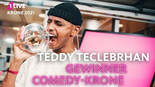 Teddy Teclebrhan gewinnt die „Comedy Krone“