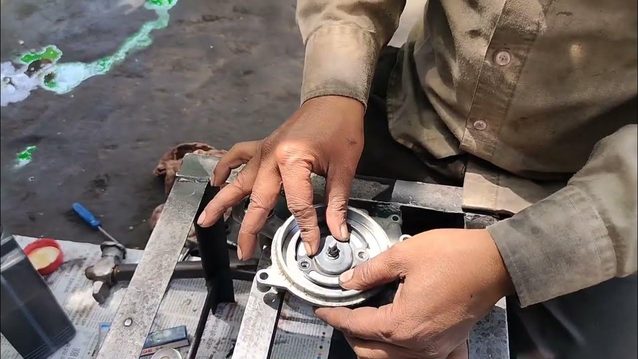 Yamaha R15 Coolant Pump ki Seal Insulation/Coolant & Engine oil Mixing