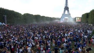 World Cup: Paris fan zone explodes as France score fourth goal screenshot 5