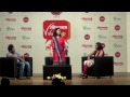 Amruta Subhash perform song from Ti Phulrani at Loksatta Viva Lounge