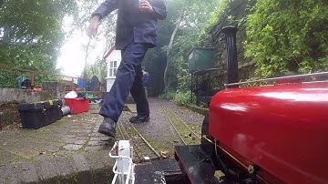 Hunslet reverse onto shed and turned on turntable