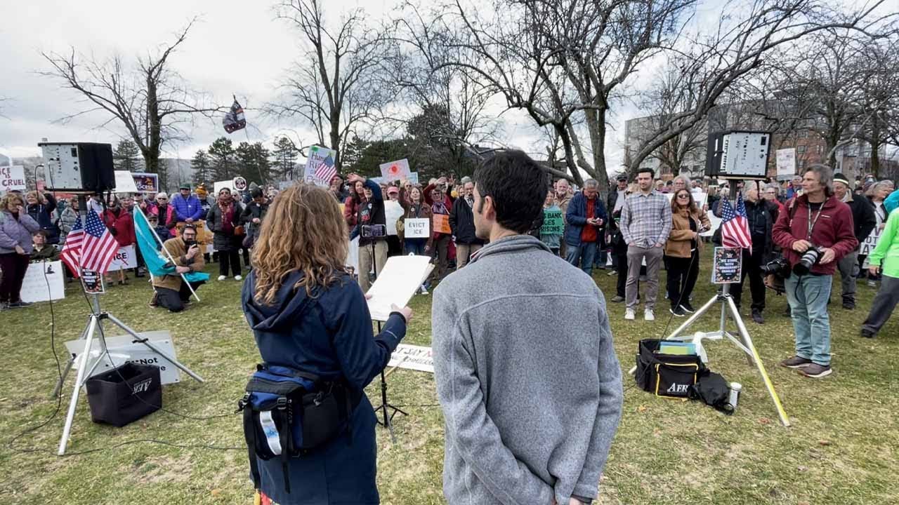 Bearing Witness @ ICE Demonstration Sees Counter-Protest 4 YouTube player
