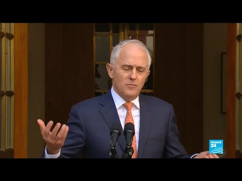 Video: Malcolm Turnbull Neto vrijednost: Wiki, oženjen, obitelj, vjenčanje, plaća, braća i sestre