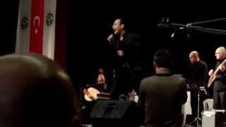 Oğuz Aksaç - Niye Çattın Kaşlarını Resimi