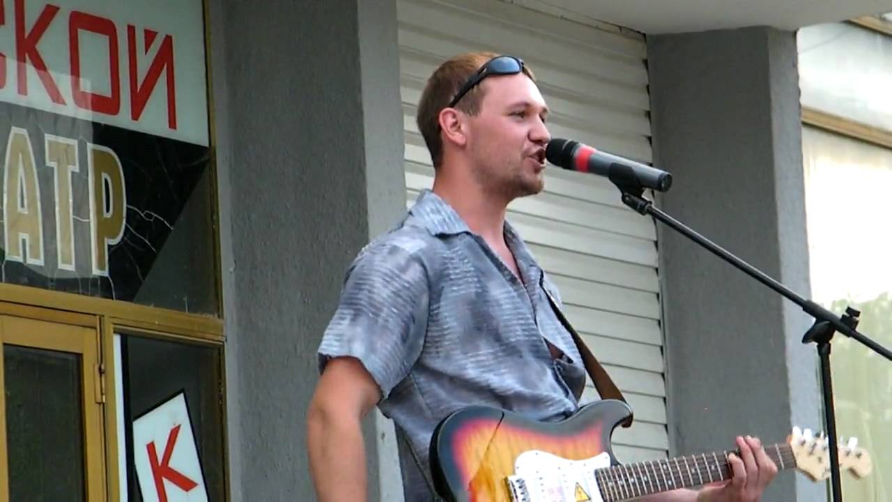 Слушать песню москва тебя испортила