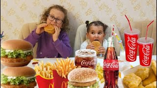 Bahar Ve Banu Alyanin Cani Pi̇zza Çekti̇ Pi̇zza Si̇pari̇ş Etti̇k