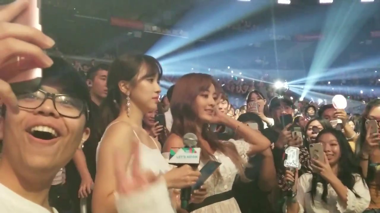 [180811] Mina and Jihyo MC Close Up KCON LA