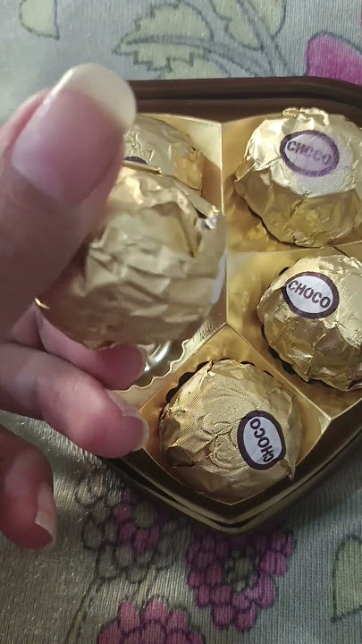 Ferry Rose Chocolate #asmr #asmrchocolate #youtubeshorts #shorts