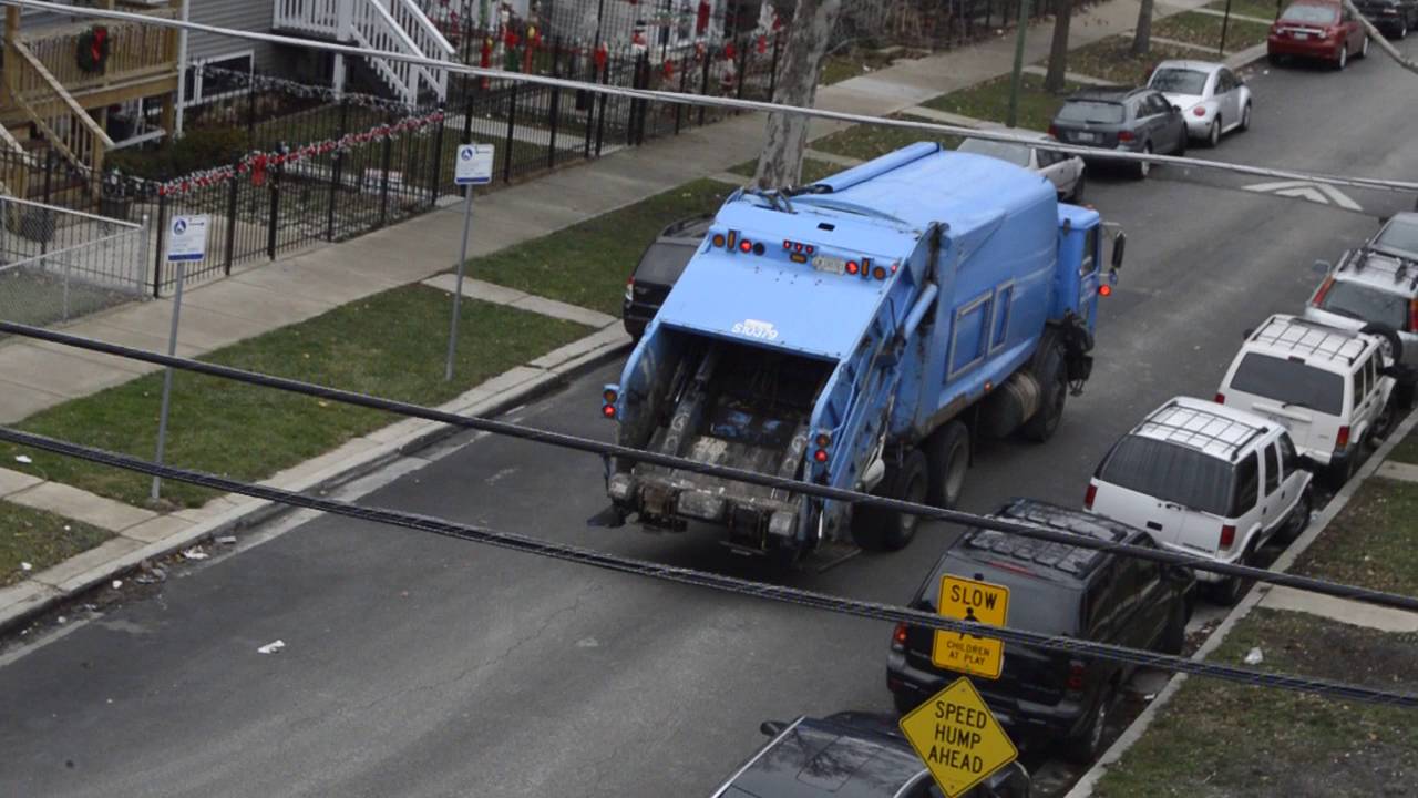 Chicago Autocar/Loadmaster Garbage Truck [12/22/15] YouTube