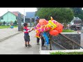 bermain balon ikan di lapangan ( playground fish ballons outdoor )