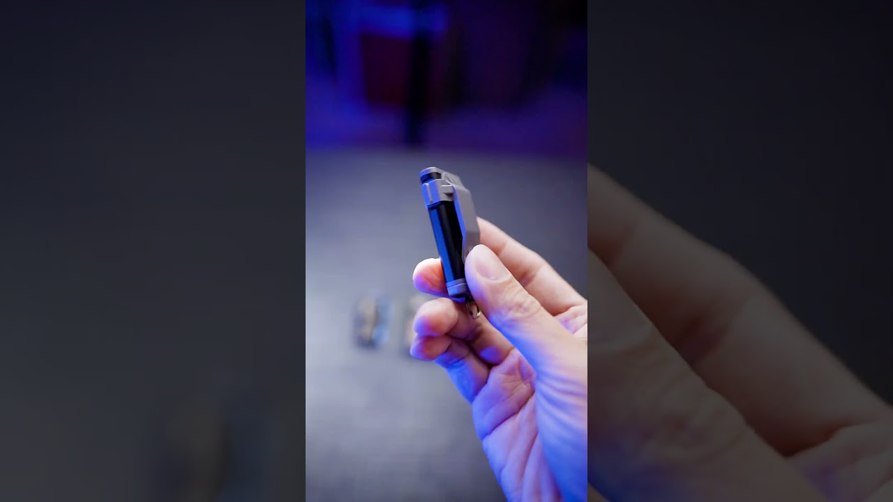 Very impressive 500-lumen side LED at such a thin body. This will join my EDC lights rotation. 