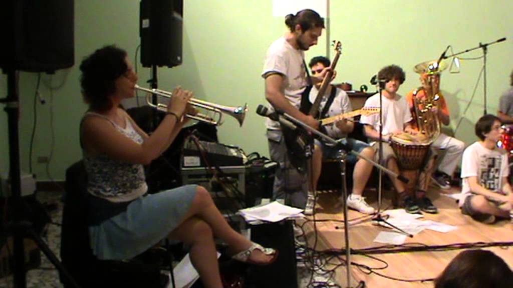 Gianda ALCHECHENGI live in san S. MARTIN  2...QUALCOSA