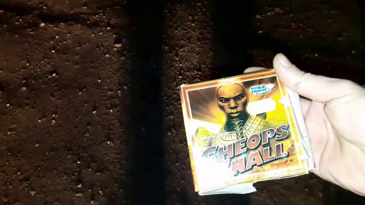 CHEOPS KNALL Dreieckige lustige BÖLLER