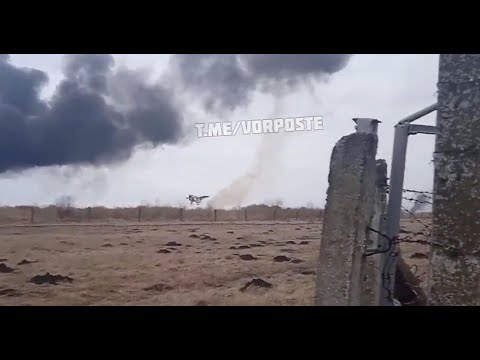 New footage shows an Ukrainian MiG-29 taking off from Mykolaiv seconds before the runway is shelled