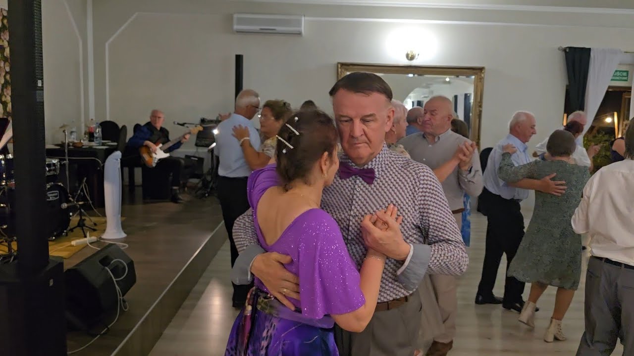 27 09 2025 RELACJA NA ŻYWO! Zjawiskowo dostojna para zachwyca swoim kunsztem tanecznym!