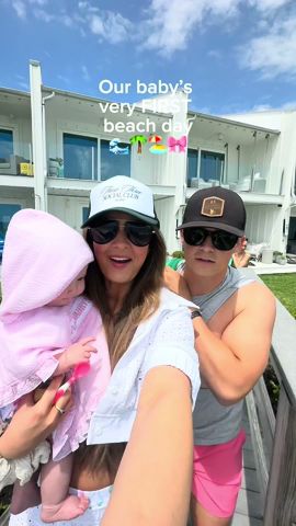 Our BABY’S FIRST BEACH TRIP #taylorandsoph #family #beach #couple #vlog #baby #shorts