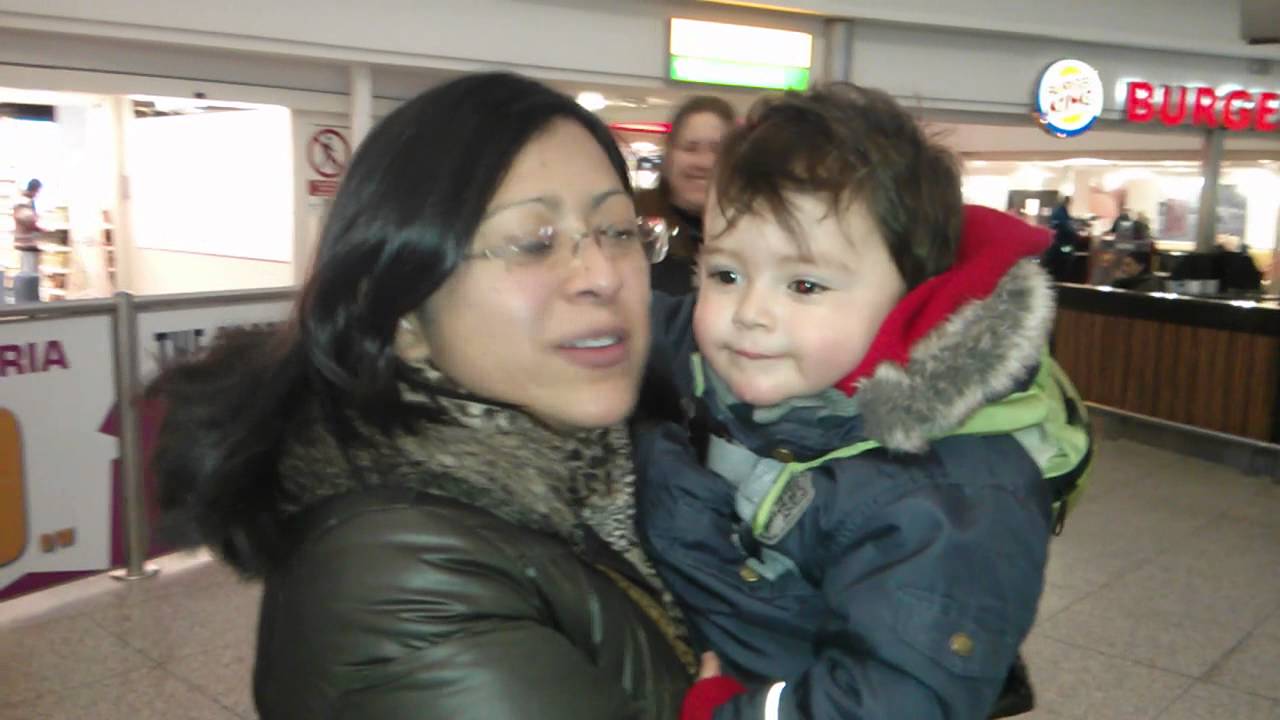 Pablo con mama - YouTube