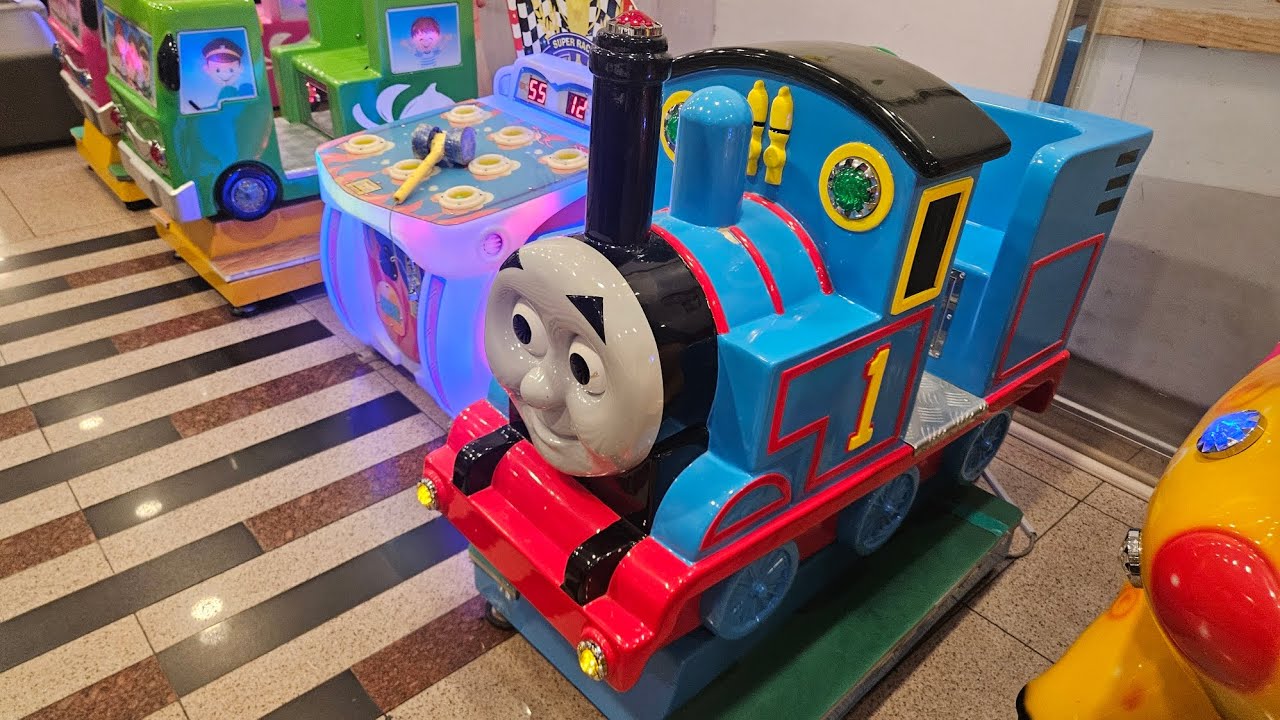 (Kiddie ride) thomas the tank engine train ride 토마스와친구들 기차 놀이기구 - YouTube